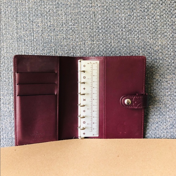 LOUIS VUITTON 100% Authentic Small Agenda Cover - Picture 3 of 6